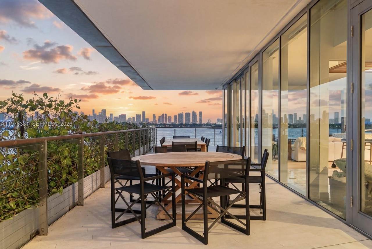 https://bt-photos.global.ssl.fastly.net/miami/1280_boomver_1_A11976381-2.jpg
