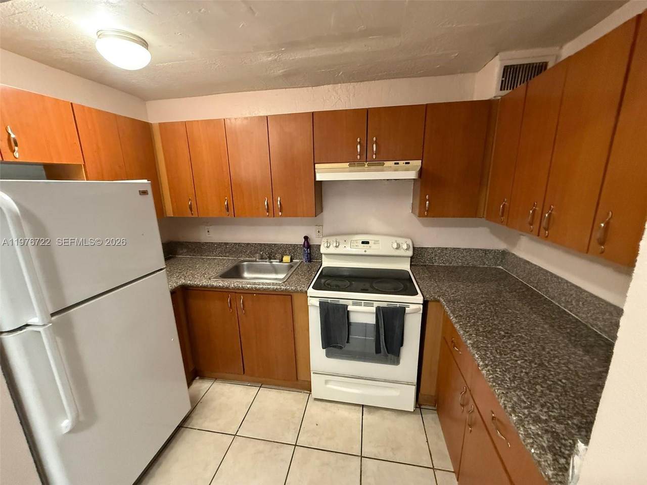 4732 33rd Ave - Photo 1