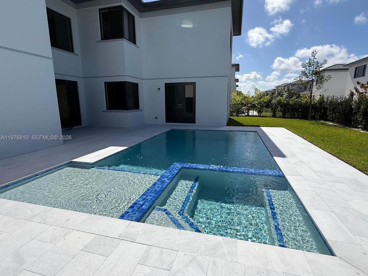 https://bt-photos.global.ssl.fastly.net/miami/1280_boomver_1_A11976810-2.jpg
