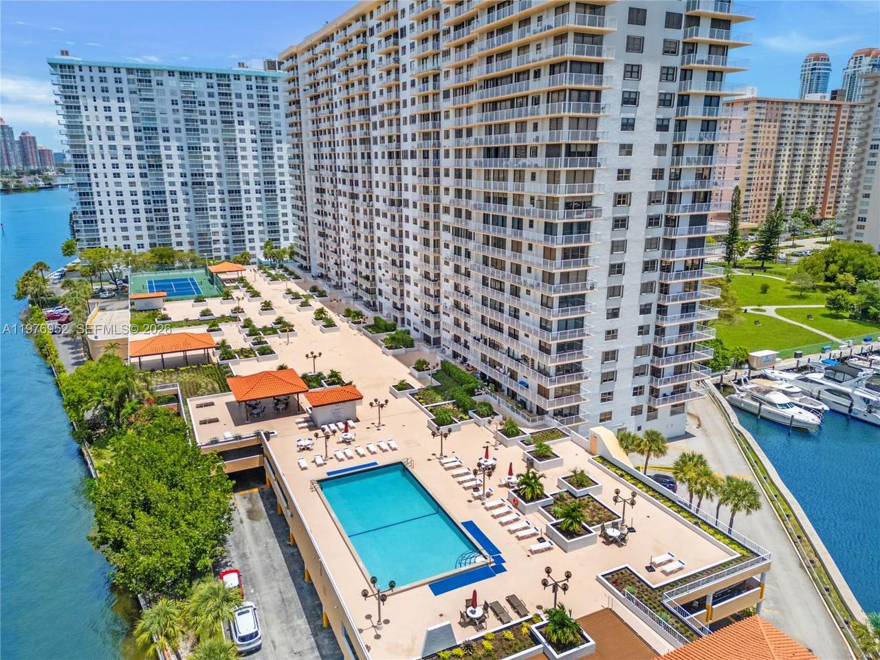 https://bt-photos.global.ssl.fastly.net/miami/1280_boomver_1_A11976952-2.jpg