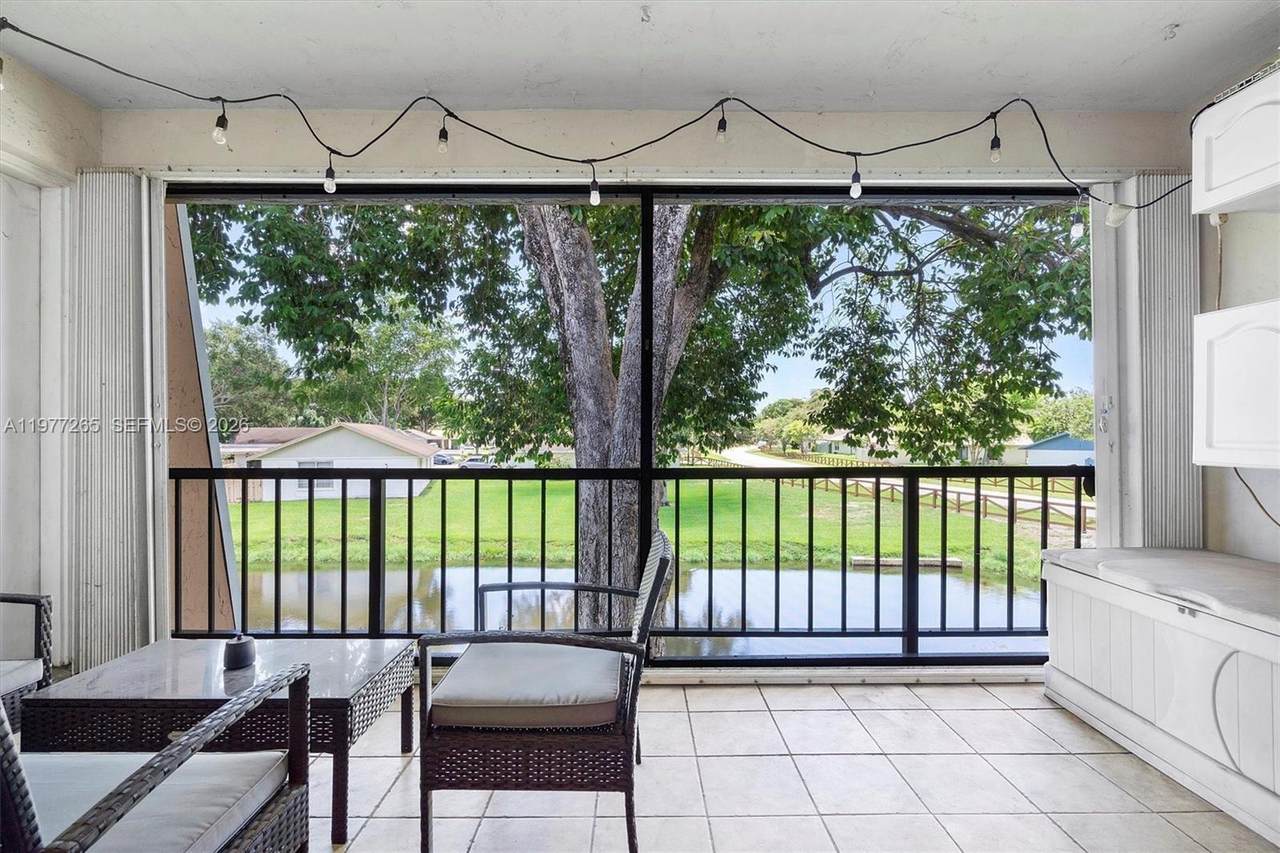 3660 Citrus Trce - Photo 1