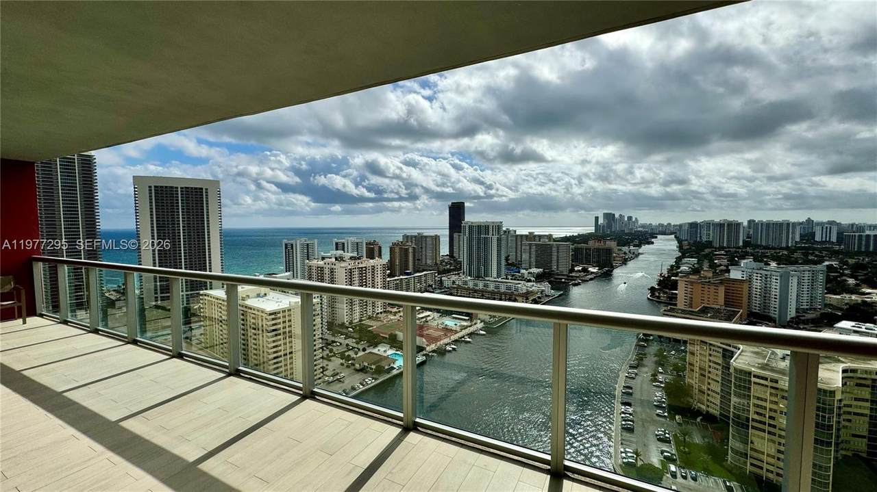 2600 Hallandale Beach Blvd - Photo 1