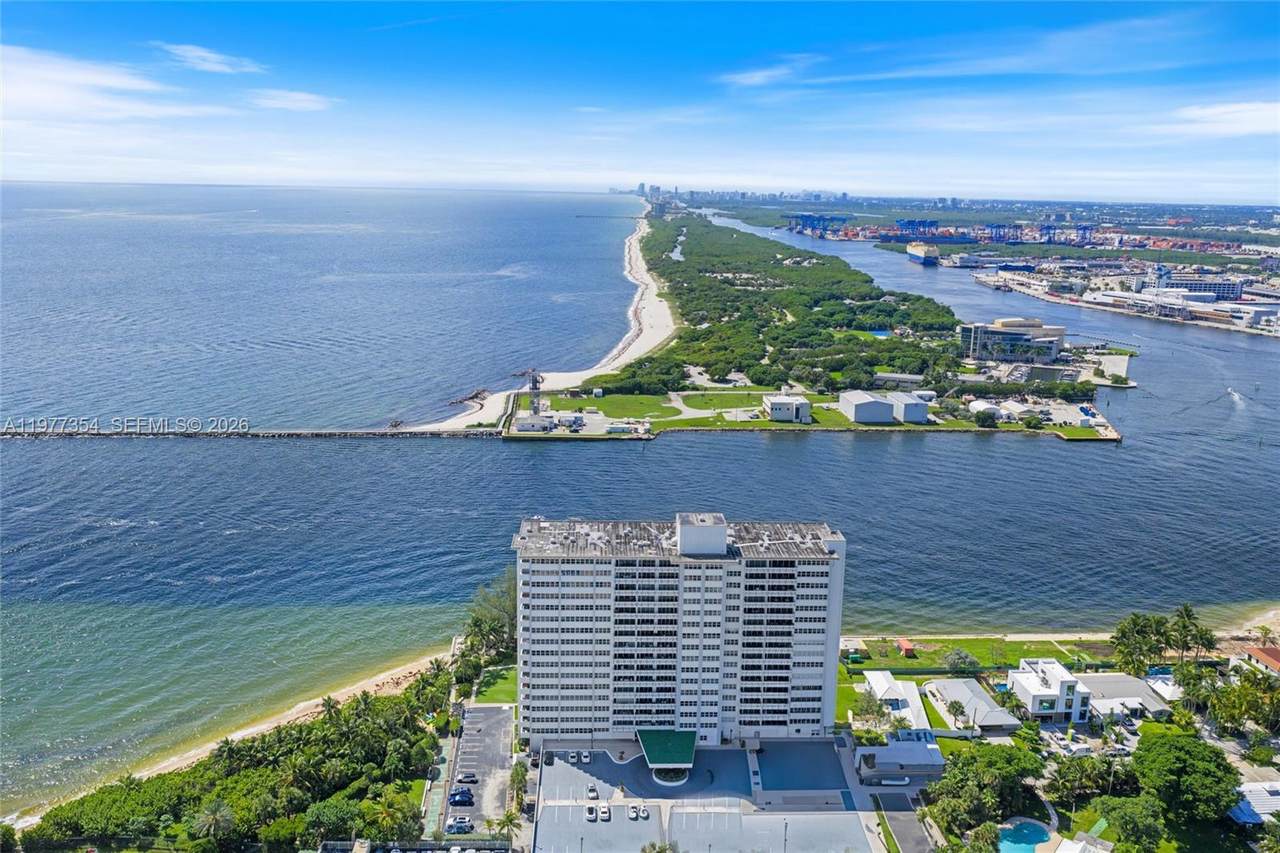 2100 Ocean Dr - Photo 1