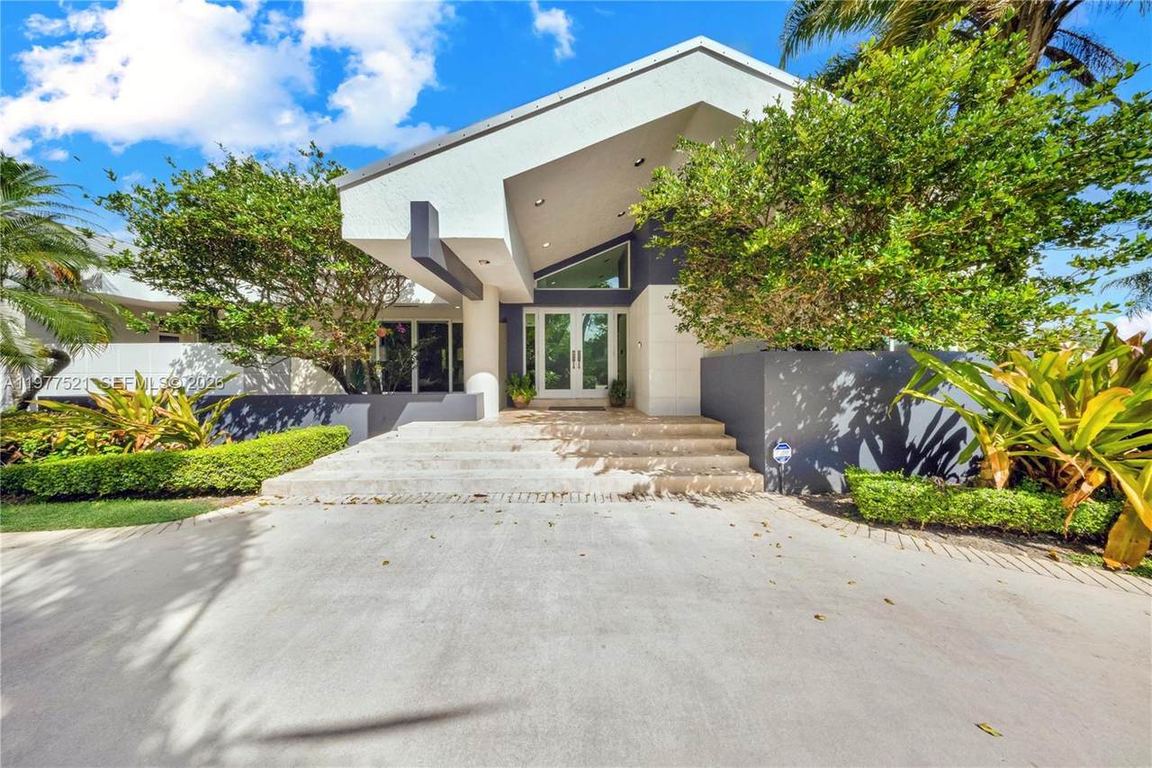 https://bt-photos.global.ssl.fastly.net/miami/1280_boomver_1_A11977521-2.jpg