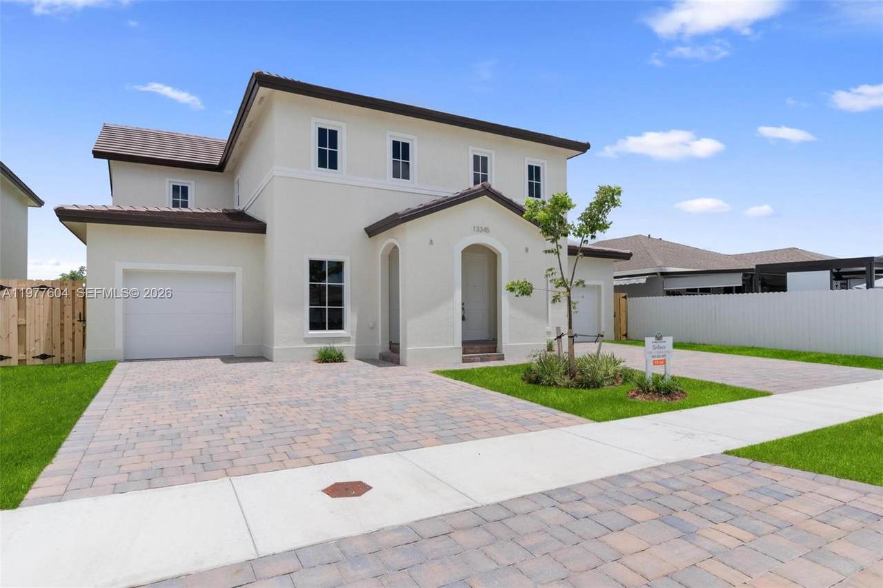 13347 274 ST - Photo 1