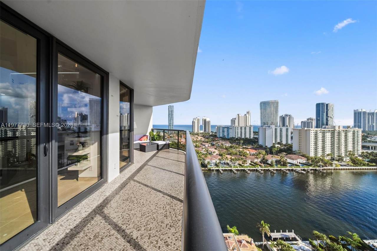 https://bt-photos.global.ssl.fastly.net/miami/1280_boomver_1_A11977730-2.jpg