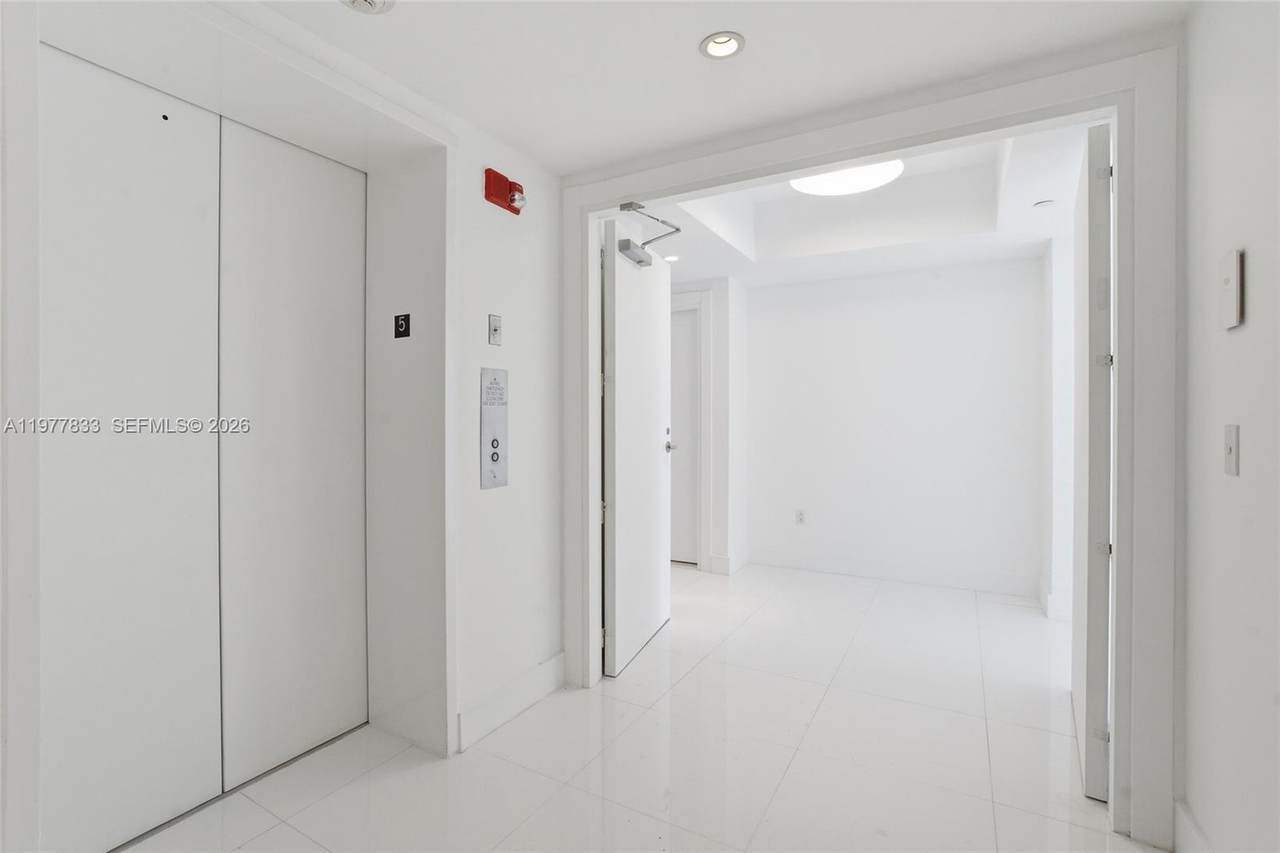 https://bt-photos.global.ssl.fastly.net/miami/1280_boomver_1_A11977833-2.jpg
