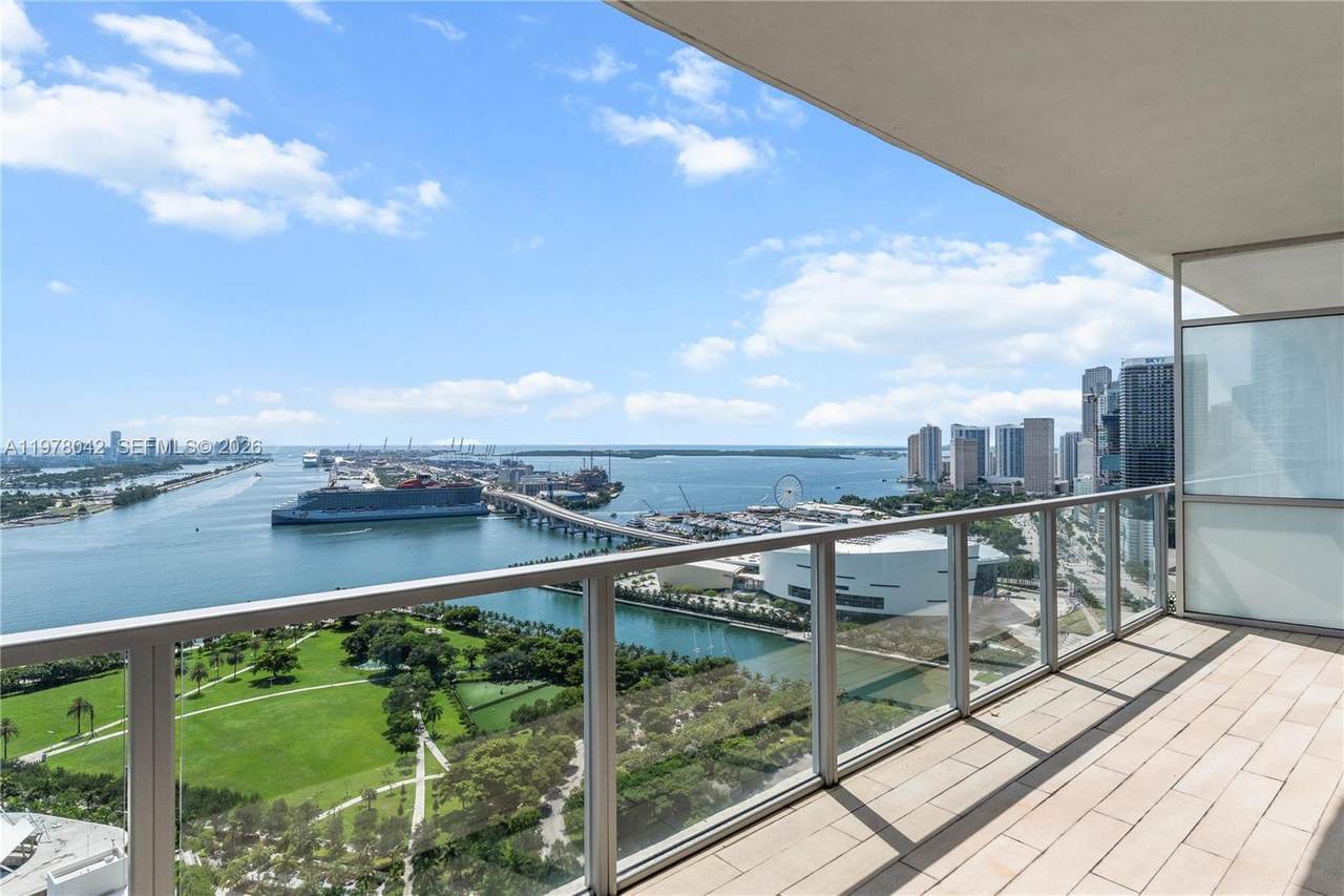 1100 Biscayne Blvd - Photo 1