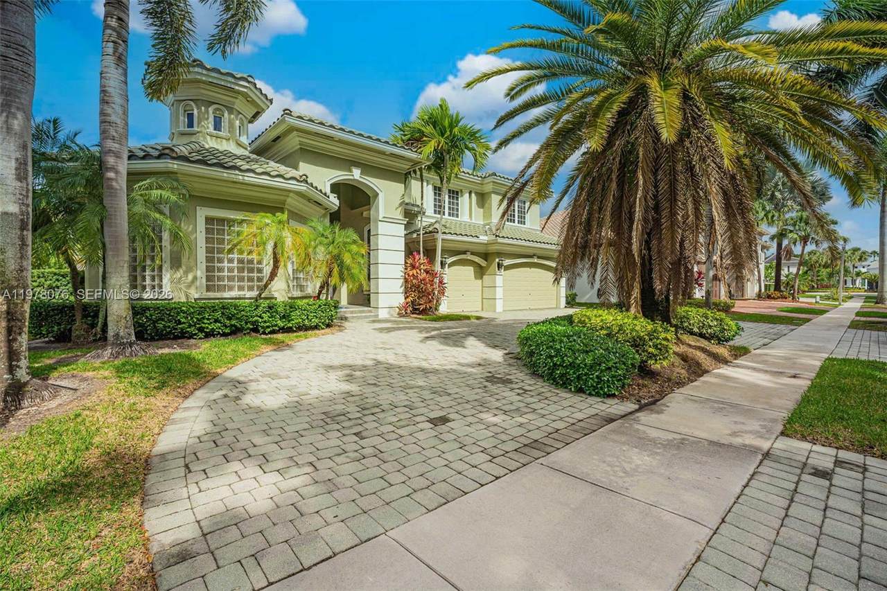https://bt-photos.global.ssl.fastly.net/miami/1280_boomver_1_A11978076-2.jpg