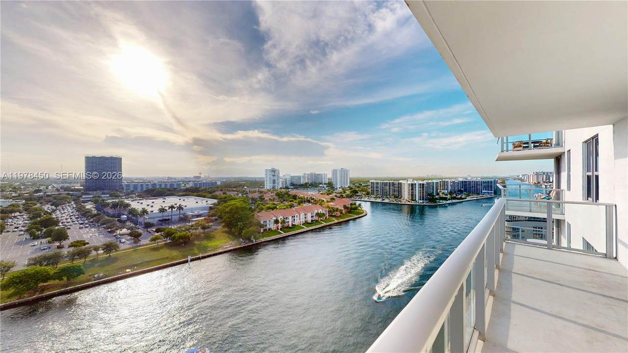 https://bt-photos.global.ssl.fastly.net/miami/1280_boomver_1_A11978450-2.jpg