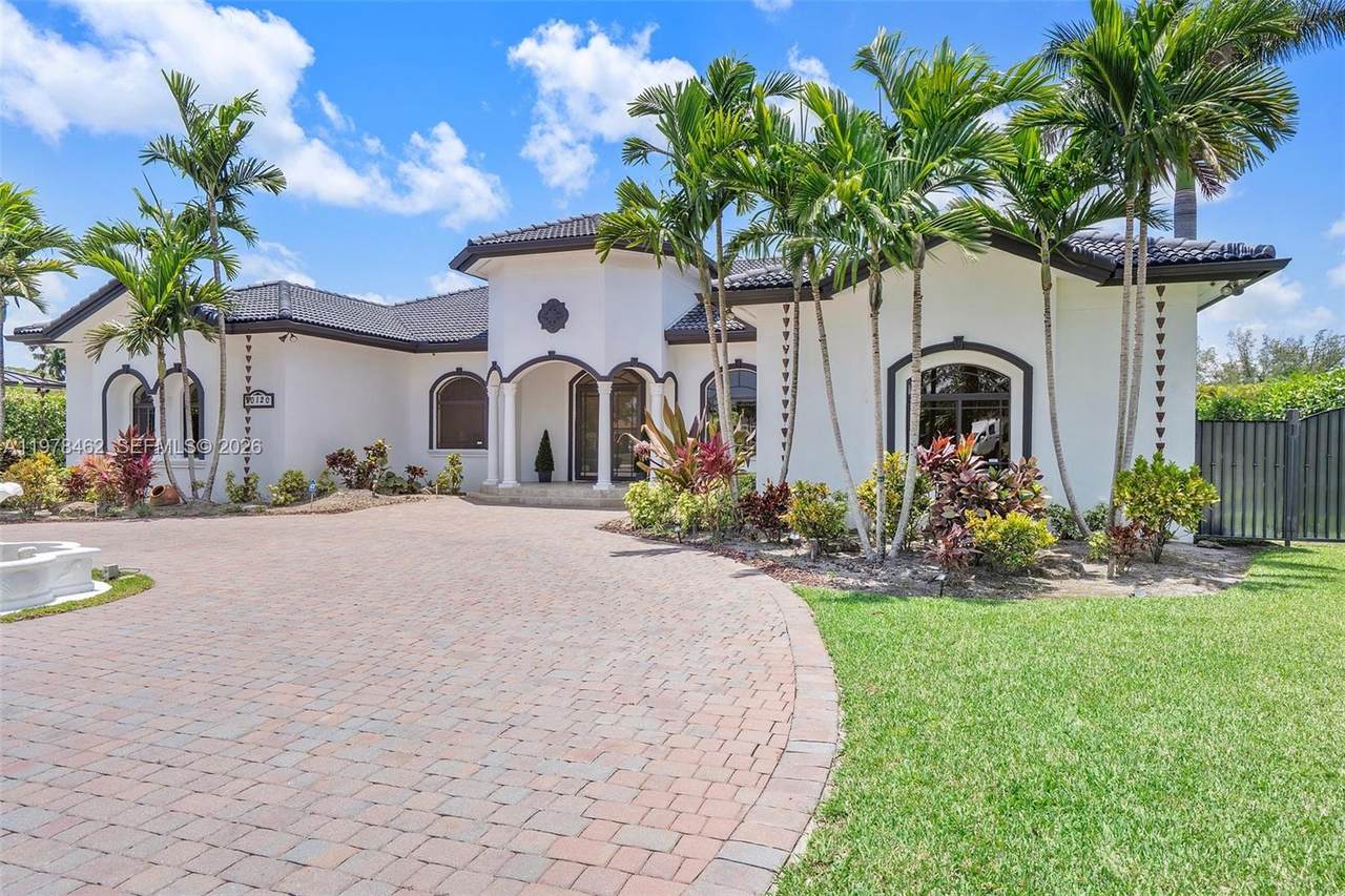 https://bt-photos.global.ssl.fastly.net/miami/1280_boomver_1_A11978462-2.jpg