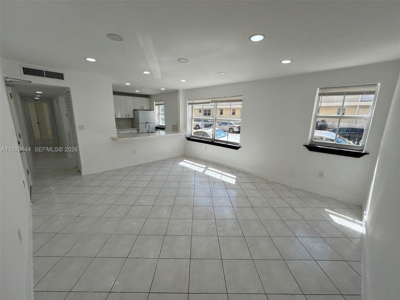 https://bt-photos.global.ssl.fastly.net/miami/1280_boomver_1_A11978644-2.jpg