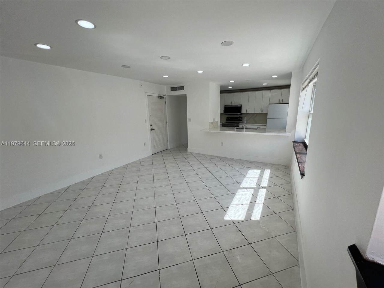 https://bt-photos.global.ssl.fastly.net/miami/1280_boomver_1_A11978644-2.jpg