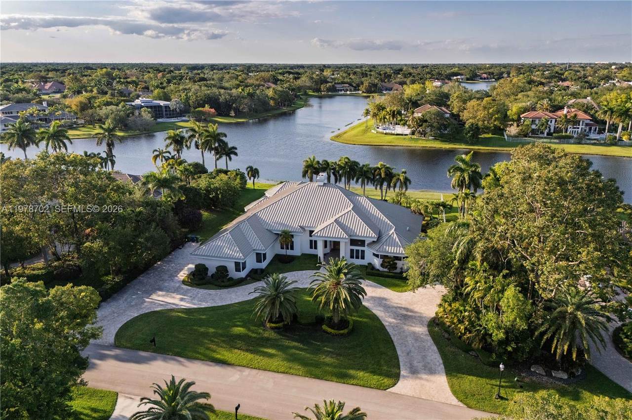 https://bt-photos.global.ssl.fastly.net/miami/1280_boomver_1_A11978702-2.jpg