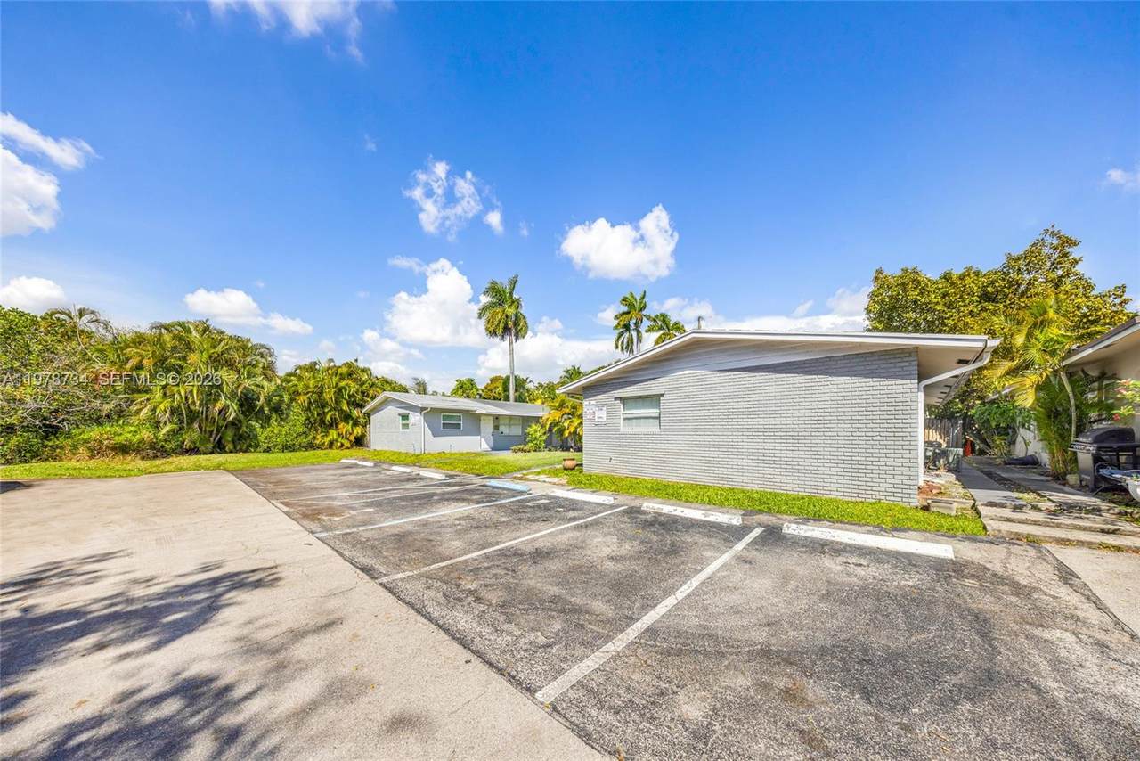 https://bt-photos.global.ssl.fastly.net/miami/1280_boomver_1_A11978734-2.jpg