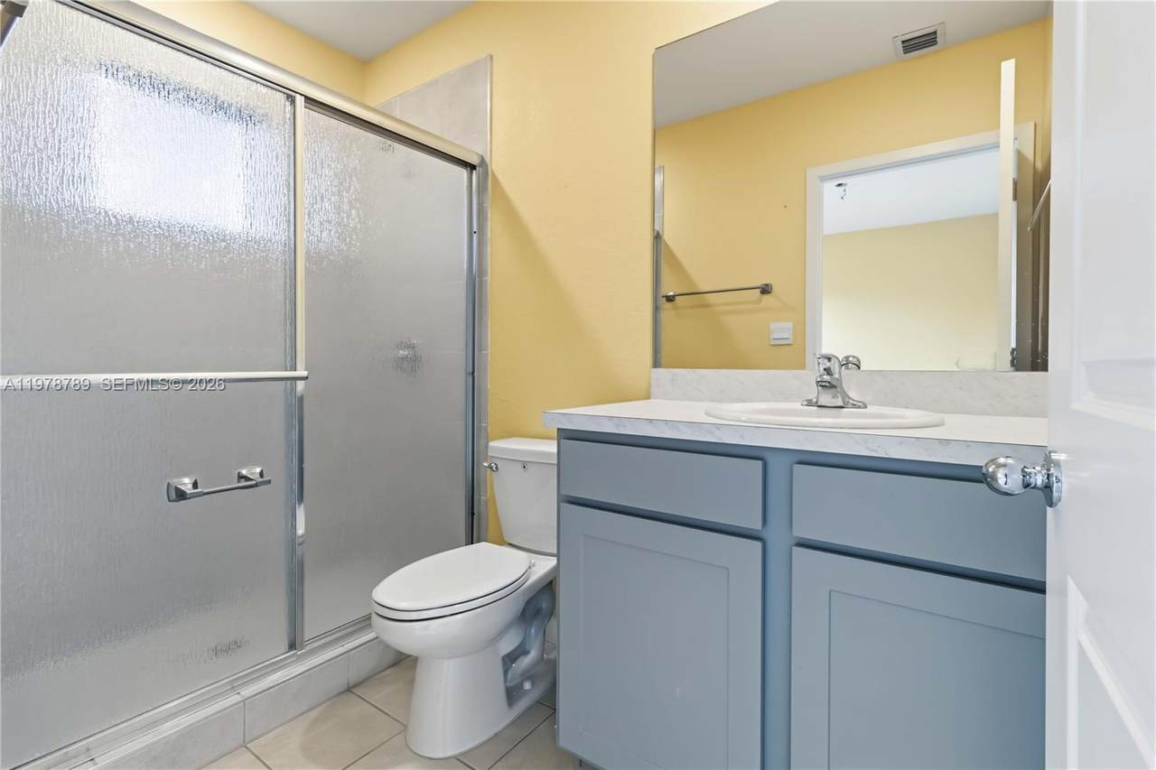 https://bt-photos.global.ssl.fastly.net/miami/1280_boomver_1_A11978789-2.jpg