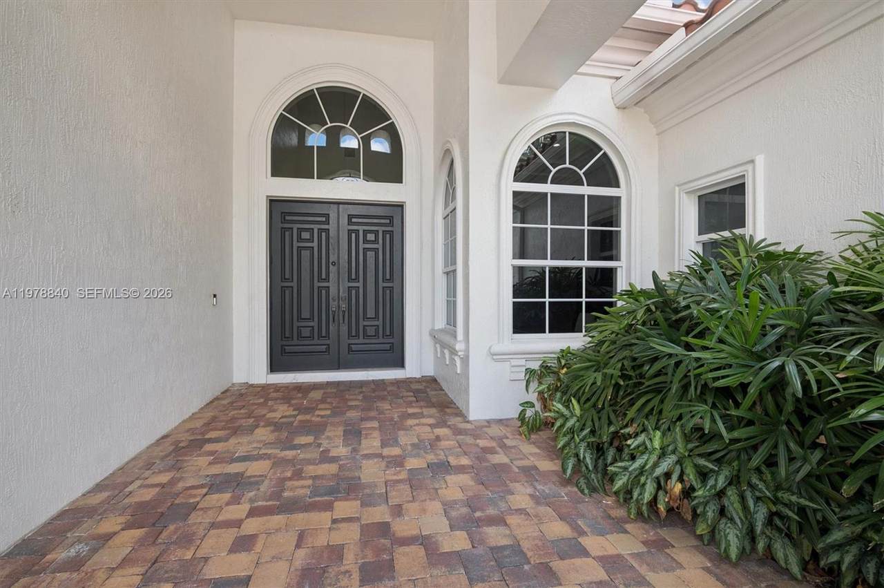 https://bt-photos.global.ssl.fastly.net/miami/1280_boomver_1_A11978840-2.jpg