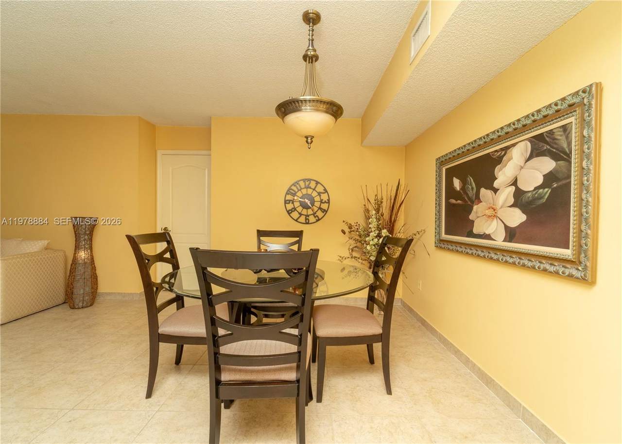 https://bt-photos.global.ssl.fastly.net/miami/1280_boomver_1_A11978884-2.jpg