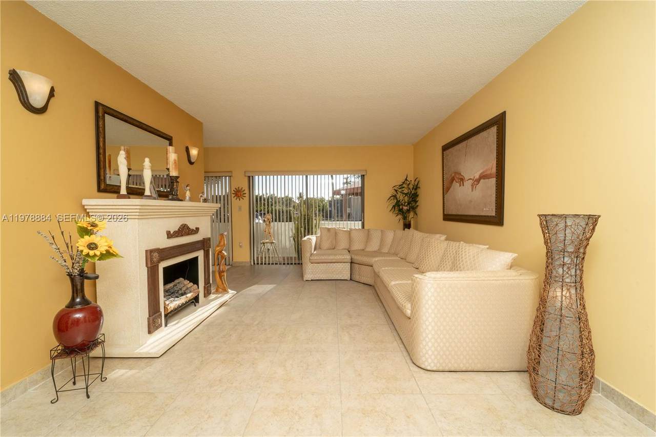 https://bt-photos.global.ssl.fastly.net/miami/1280_boomver_1_A11978884-2.jpg