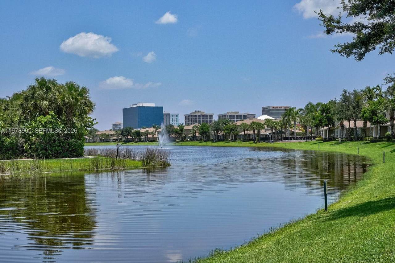 https://bt-photos.global.ssl.fastly.net/miami/1280_boomver_1_A11978900-2.jpg