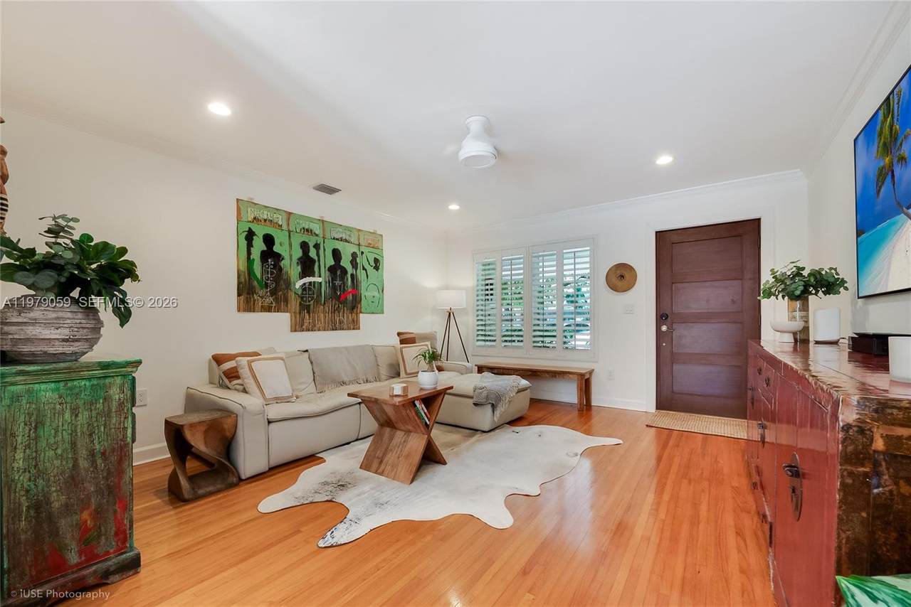 https://bt-photos.global.ssl.fastly.net/miami/1280_boomver_1_A11979059-2.jpg