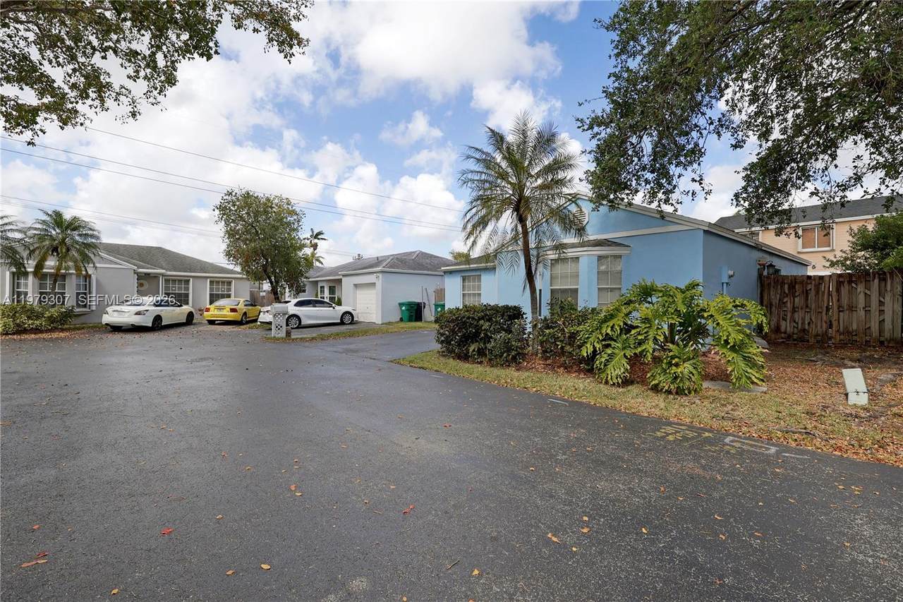 https://bt-photos.global.ssl.fastly.net/miami/1280_boomver_1_A11979307-2.jpg