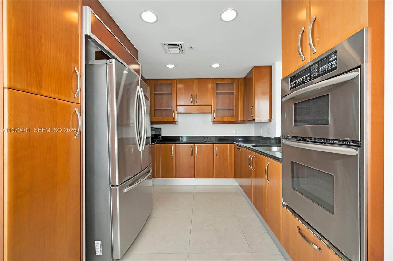 https://bt-photos.global.ssl.fastly.net/miami/1280_boomver_1_A11979401-2.jpg