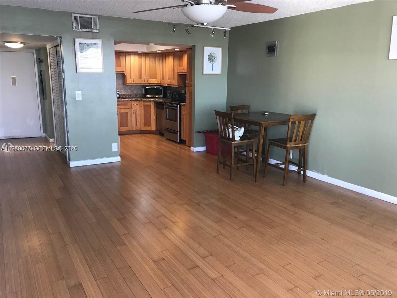 https://bt-photos.global.ssl.fastly.net/miami/1280_boomver_1_A11979677-2.jpg