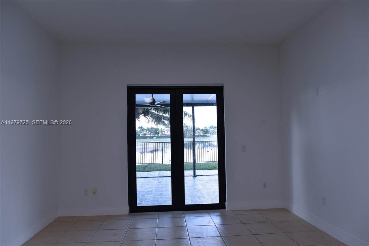 https://bt-photos.global.ssl.fastly.net/miami/1280_boomver_1_A11979725-2.jpg
