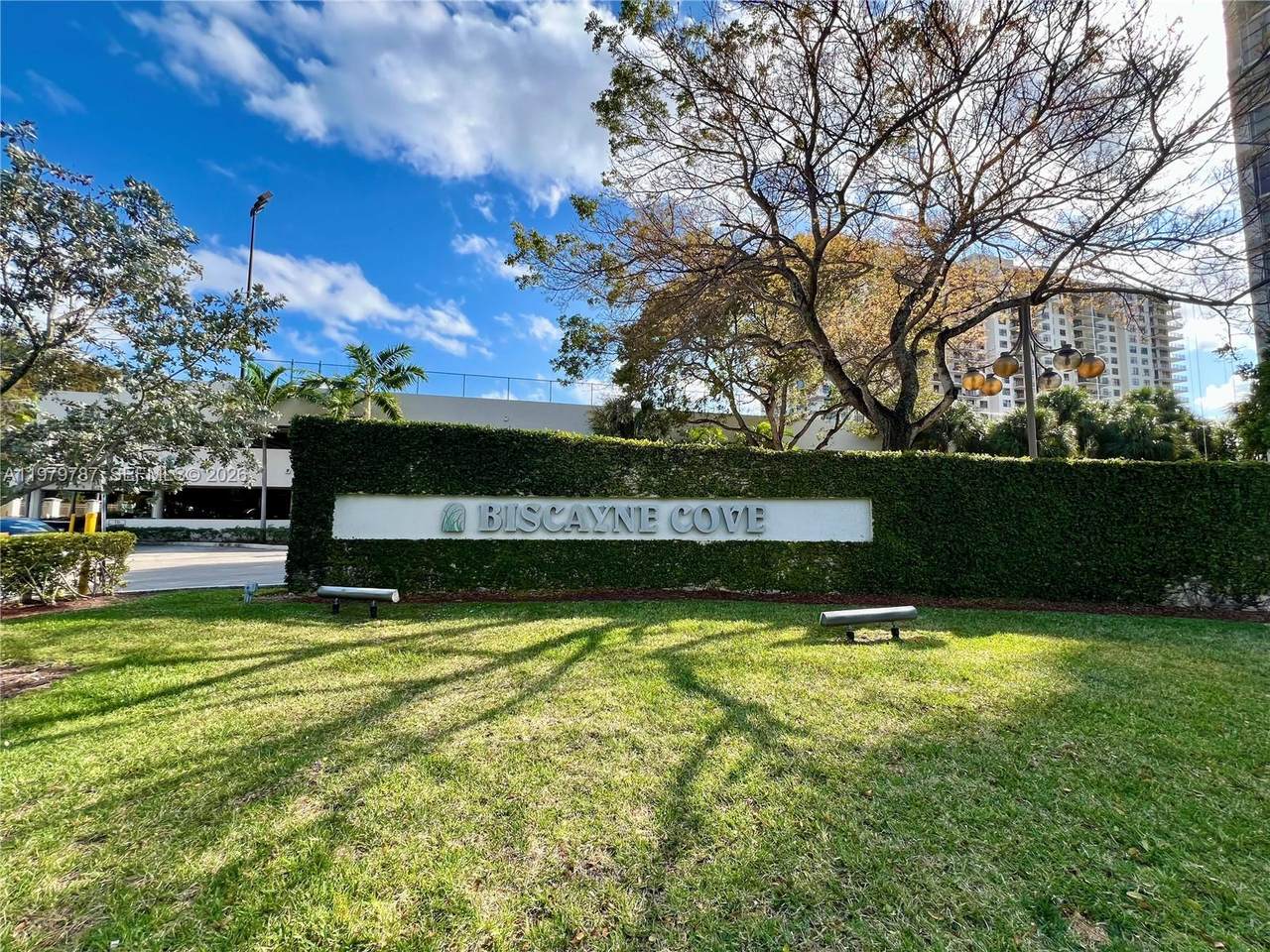 18151 31st Ct - Photo 1
