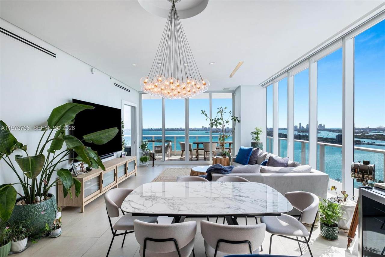https://bt-photos.global.ssl.fastly.net/miami/1280_boomver_1_A11979796-2.jpg