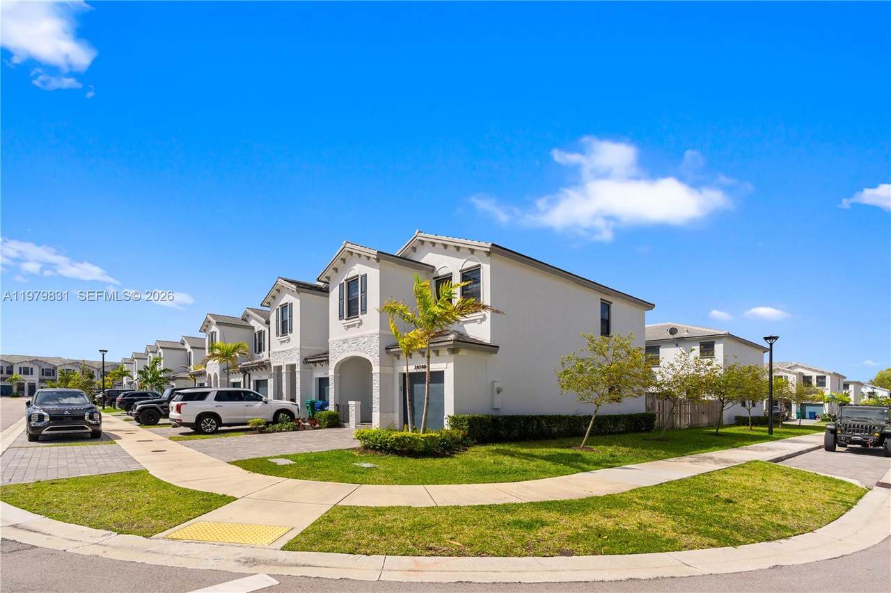 https://bt-photos.global.ssl.fastly.net/miami/1280_boomver_1_A11979831-2.jpg