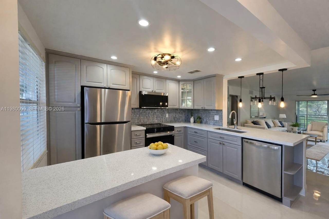 2403 Antigua Cir - Photo 1