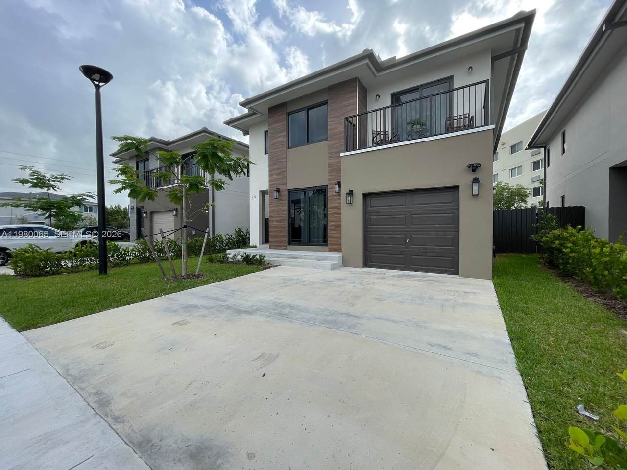 https://bt-photos.global.ssl.fastly.net/miami/1280_boomver_1_A11980065-2.jpg