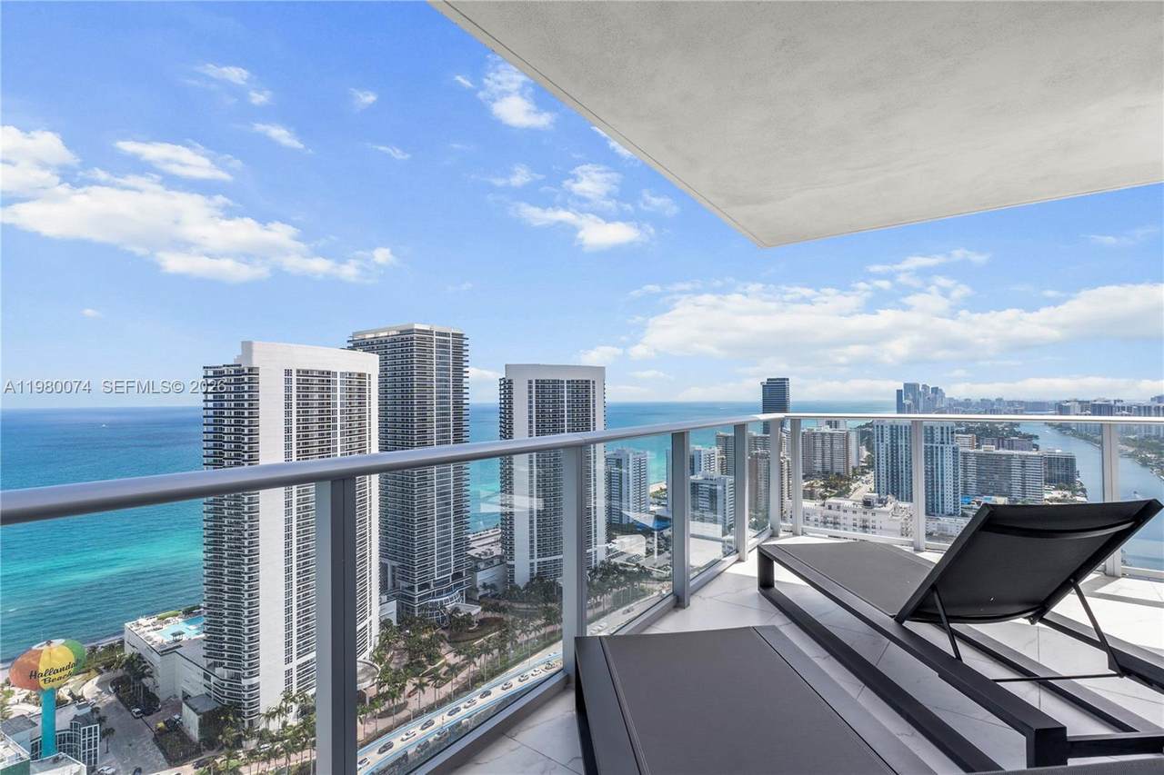 4010 Ocean Dr - Photo 1