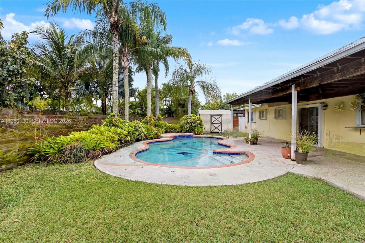 https://bt-photos.global.ssl.fastly.net/miami/1280_boomver_1_A11980130-2.jpg