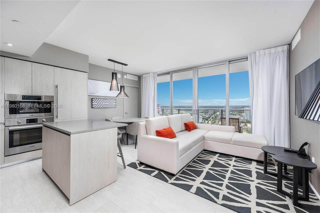 4010 Ocean Dr - Photo 1