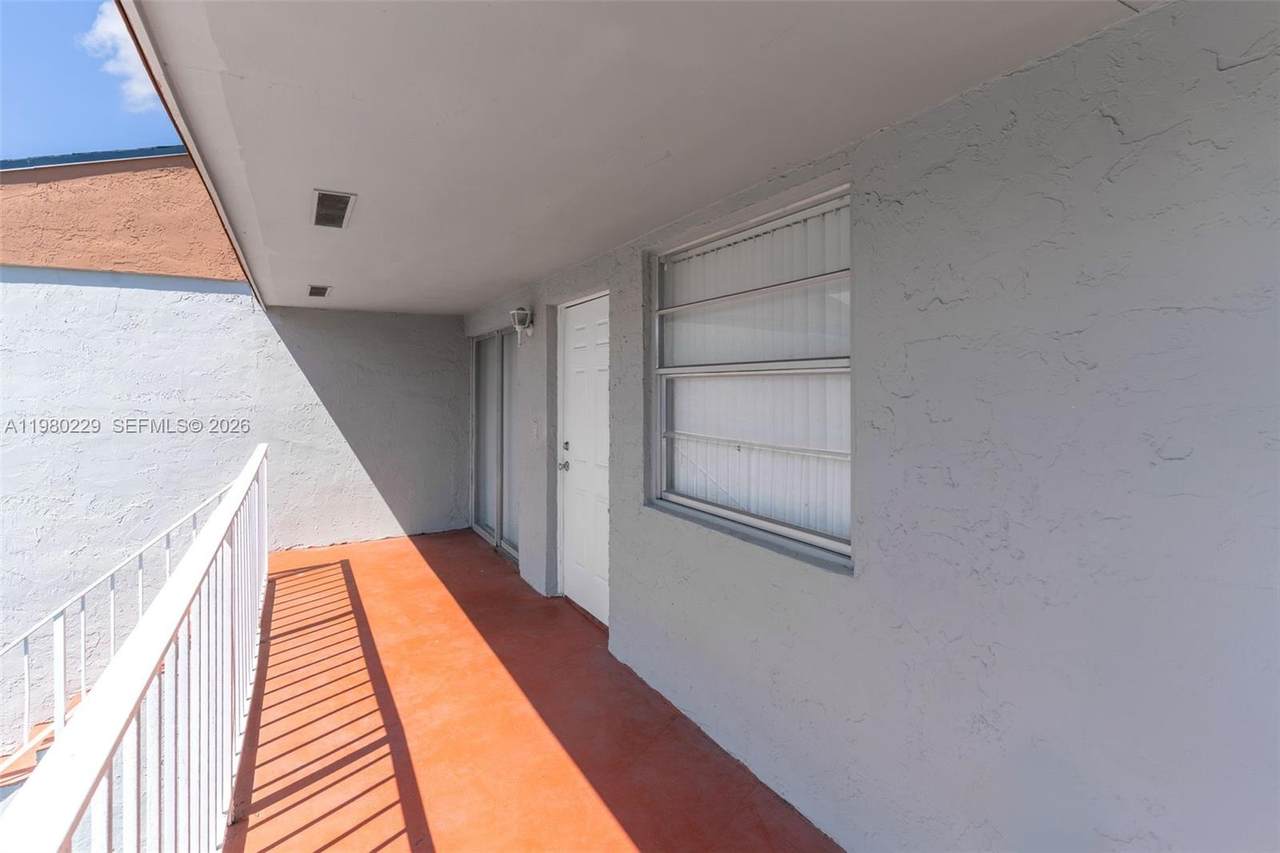 15421 81st Cir Ln - Photo 1