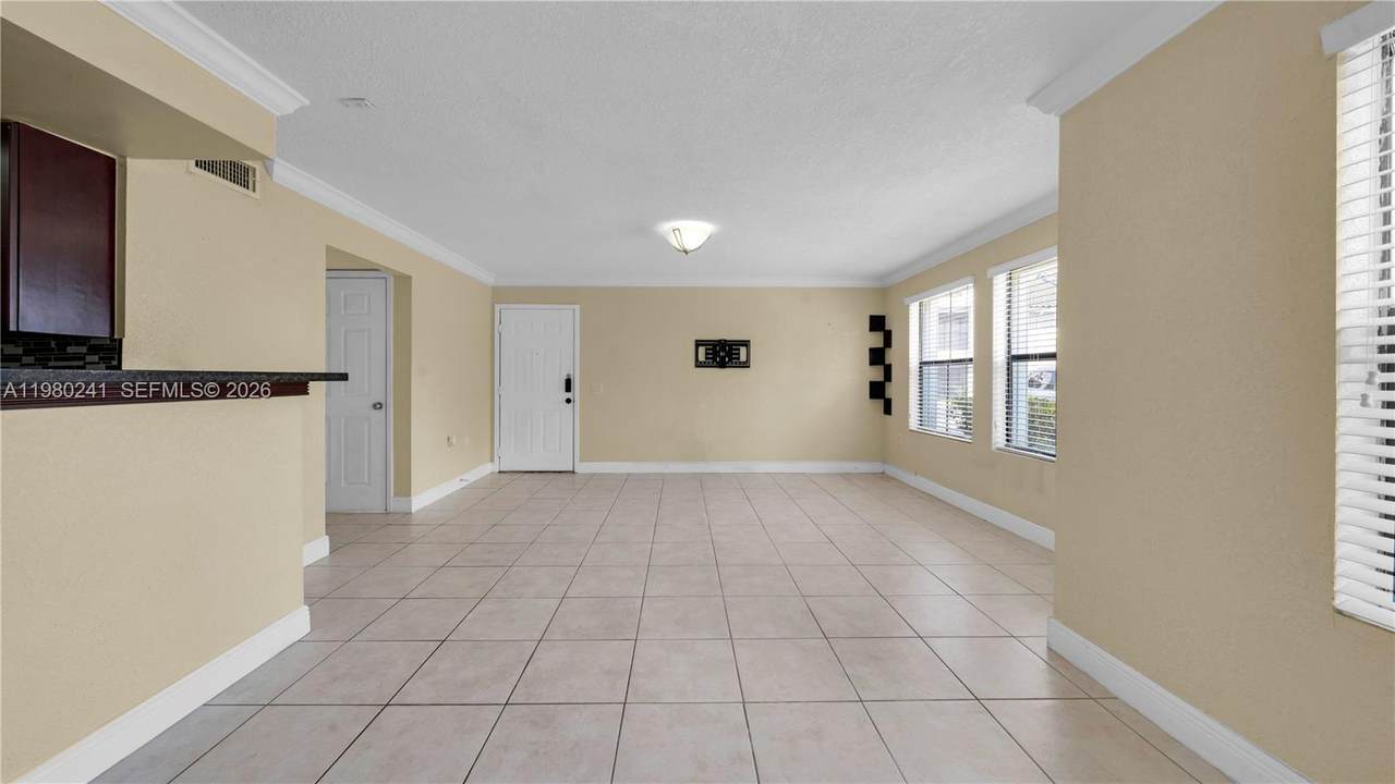https://bt-photos.global.ssl.fastly.net/miami/1280_boomver_1_A11980241-2.jpg