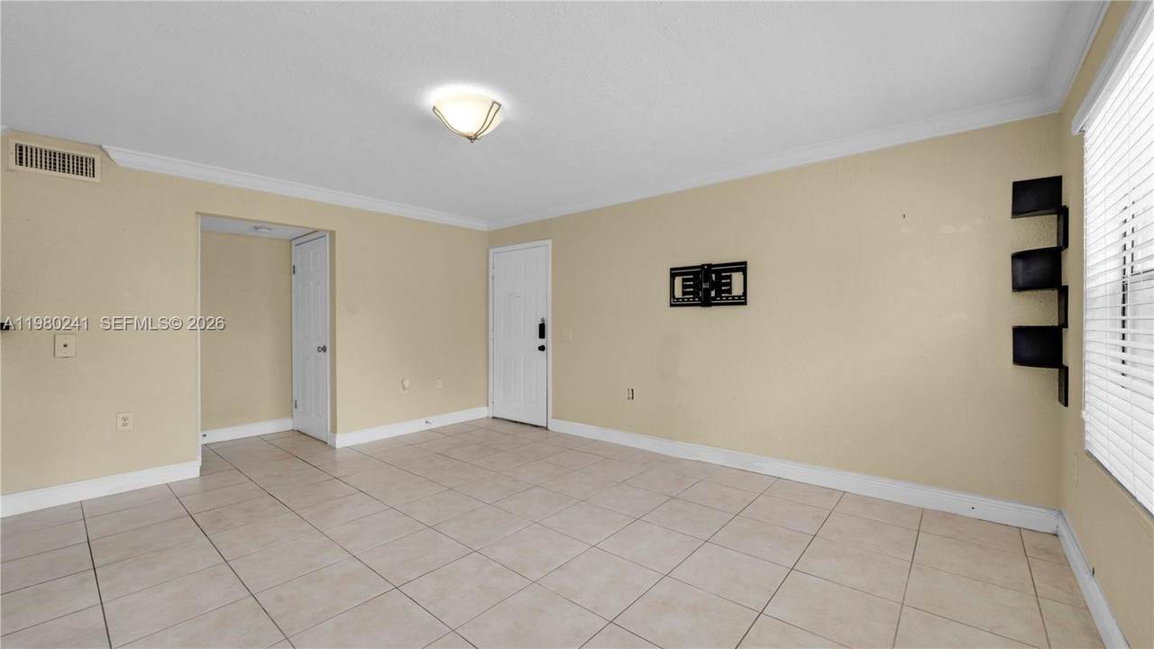 https://bt-photos.global.ssl.fastly.net/miami/1280_boomver_1_A11980241-2.jpg