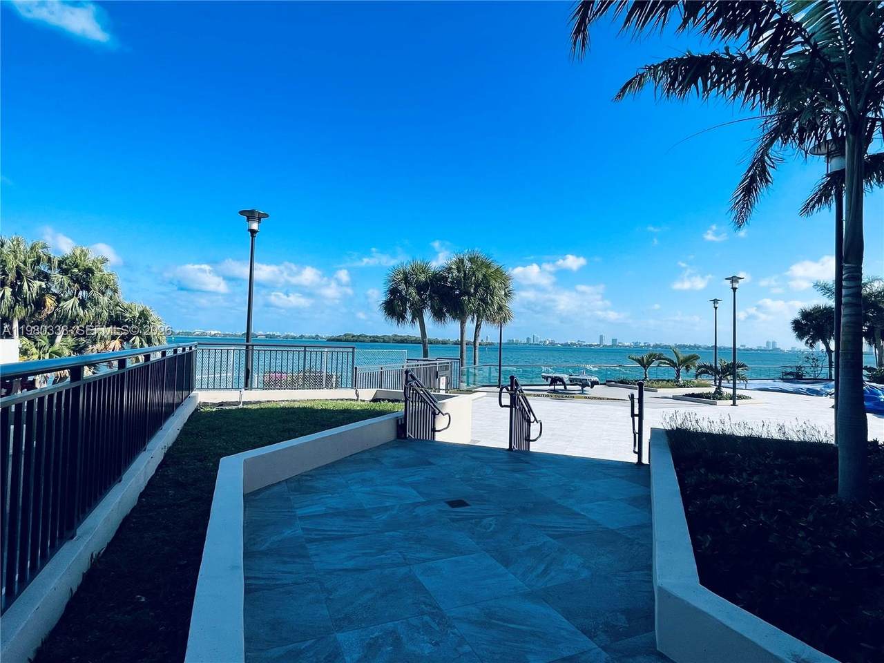 https://bt-photos.global.ssl.fastly.net/miami/1280_boomver_1_A11980338-2.jpg