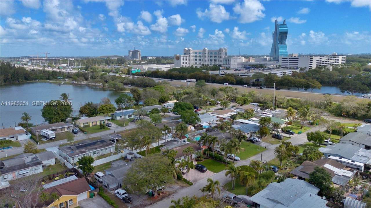 https://bt-photos.global.ssl.fastly.net/miami/1280_boomver_1_A11980351-2.jpg