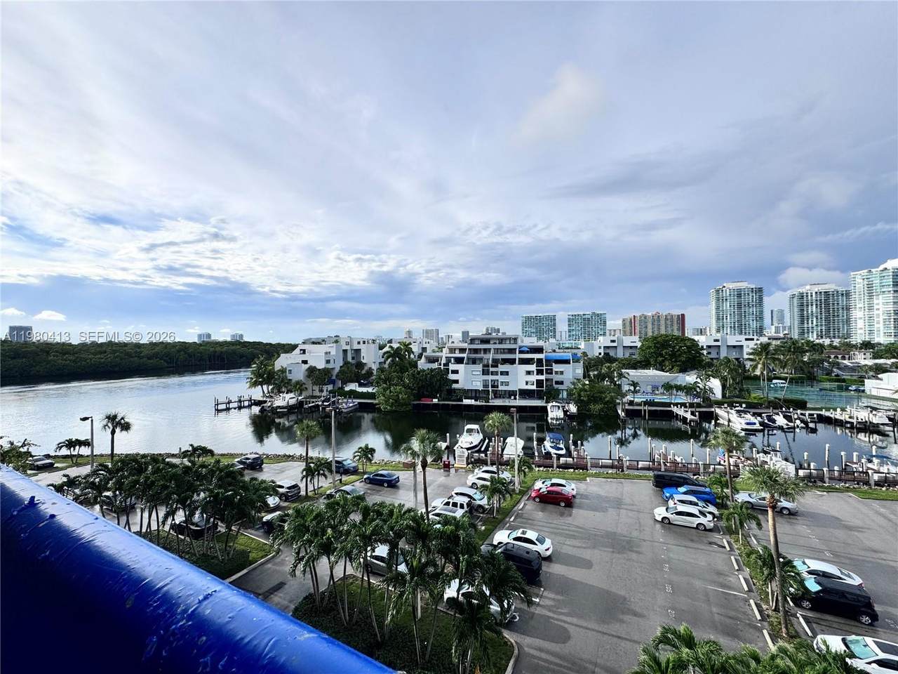 https://bt-photos.global.ssl.fastly.net/miami/1280_boomver_1_A11980413-2.jpg