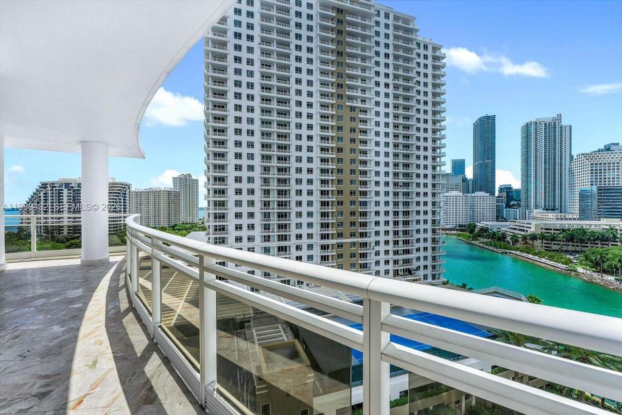 https://bt-photos.global.ssl.fastly.net/miami/1280_boomver_1_A11980432-2.jpg