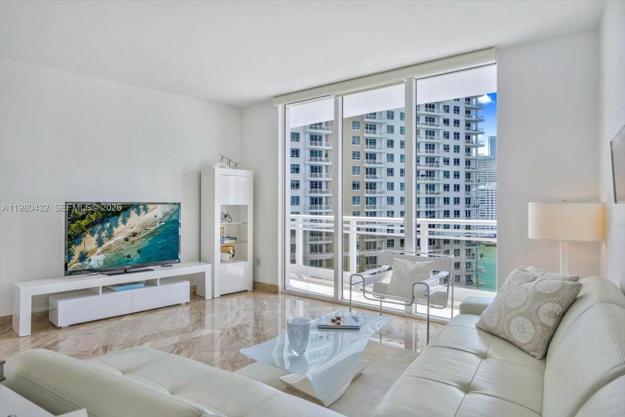 https://bt-photos.global.ssl.fastly.net/miami/1280_boomver_1_A11980432-2.jpg