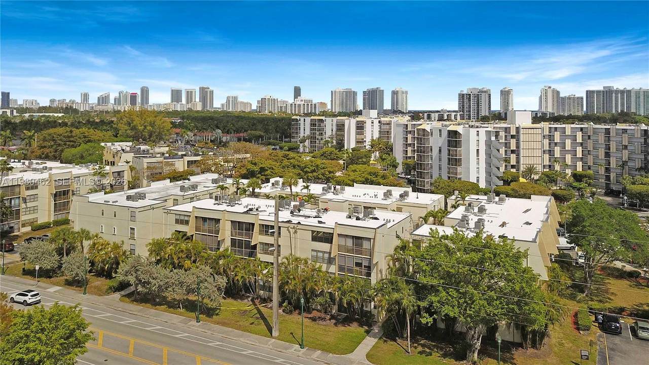 https://bt-photos.global.ssl.fastly.net/miami/1280_boomver_1_A11980462-2.jpg
