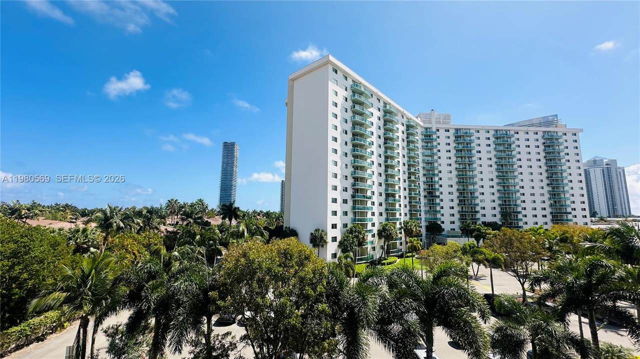 19390 Collins Ave - Photo 1