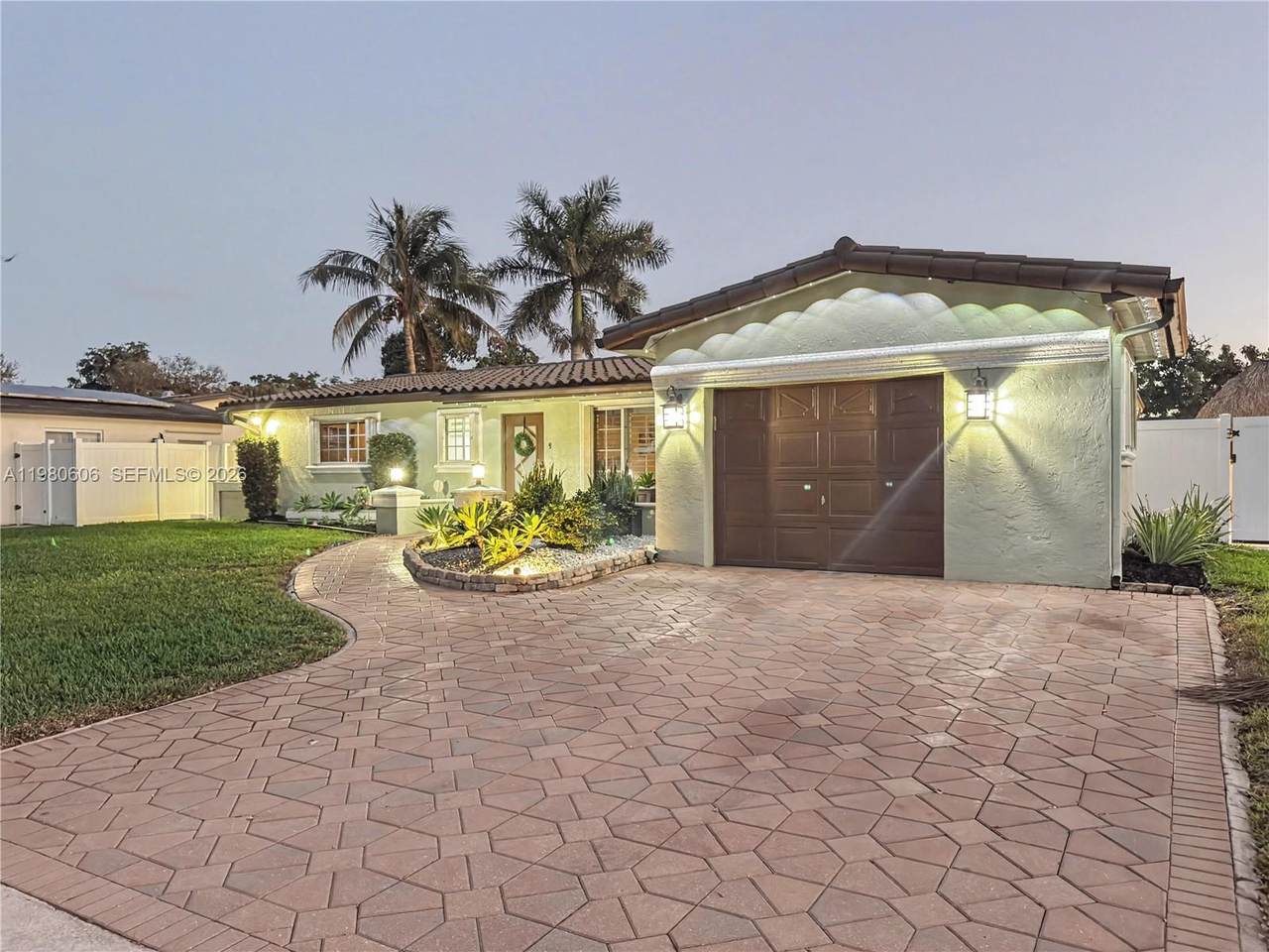 https://bt-photos.global.ssl.fastly.net/miami/1280_boomver_1_A11980606-2.jpg