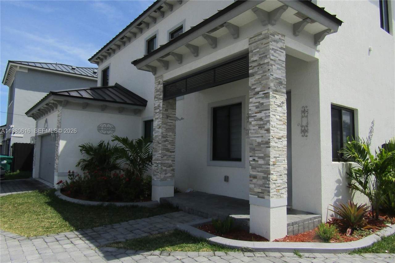 https://bt-photos.global.ssl.fastly.net/miami/1280_boomver_1_A11980616-2.jpg