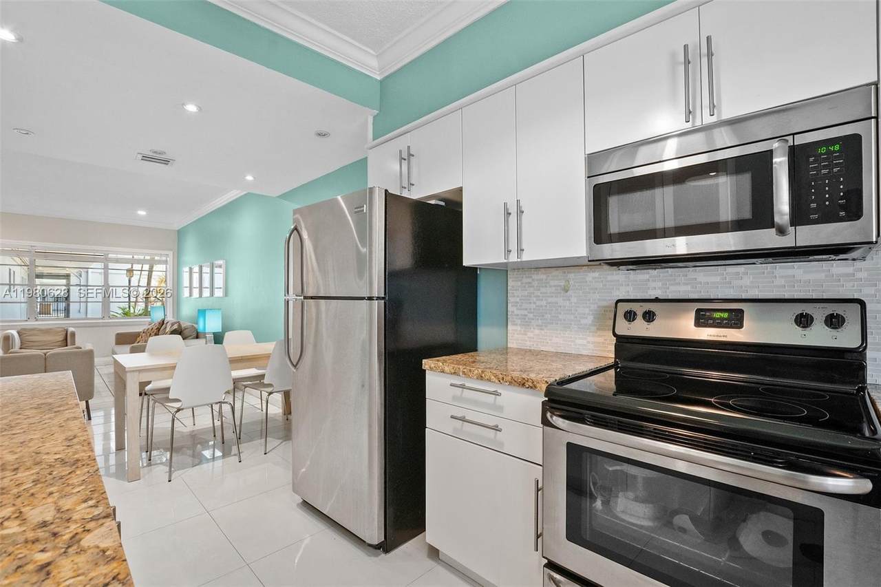 2200 Ocean Dr - Photo 1